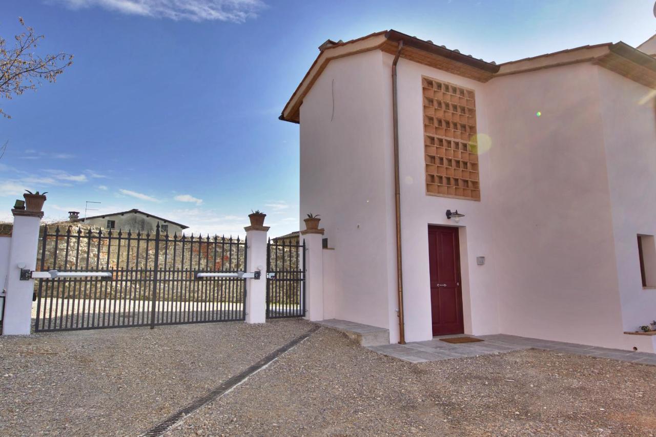 La Mirolla Apartment Capannori Bagian luar foto