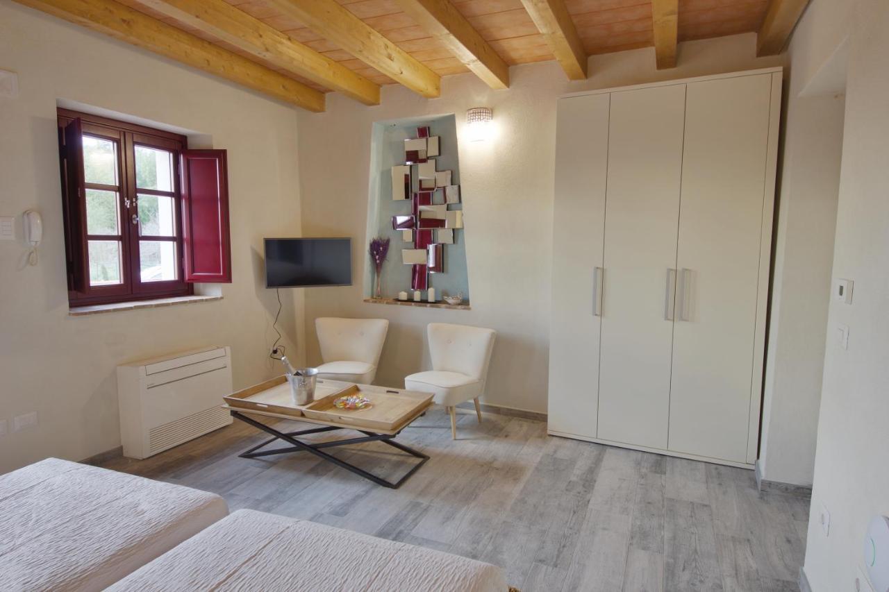 La Mirolla Apartment Capannori Bagian luar foto
