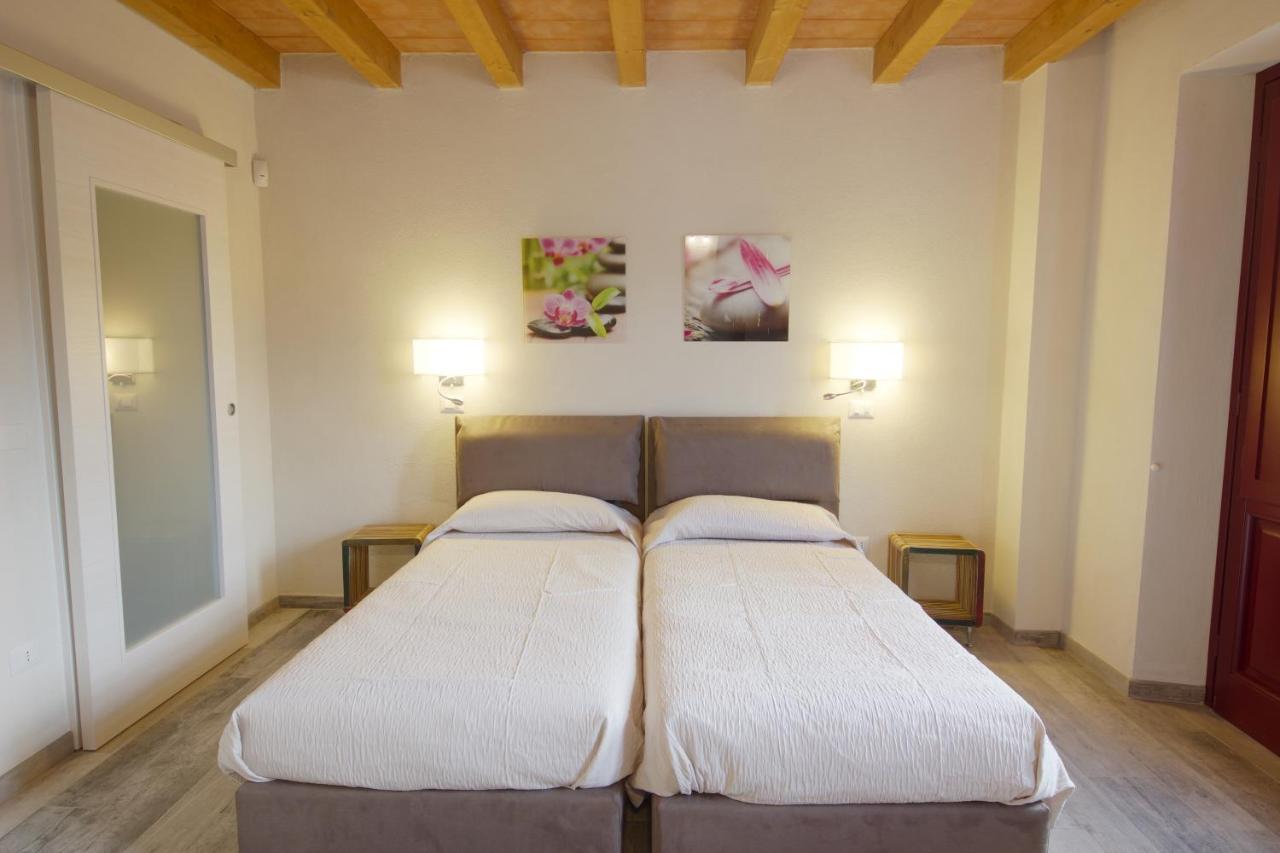 La Mirolla Apartment Capannori Bagian luar foto