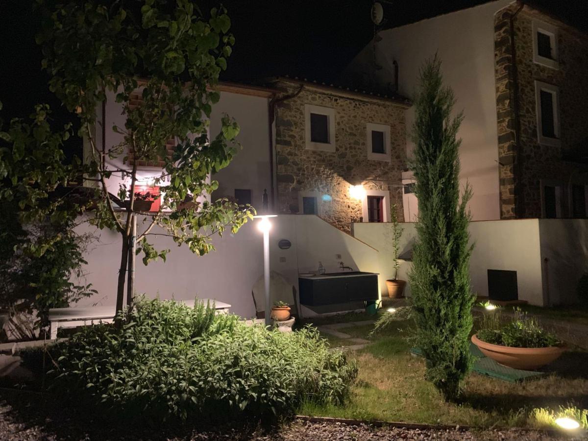 La Mirolla Apartment Capannori Bagian luar foto