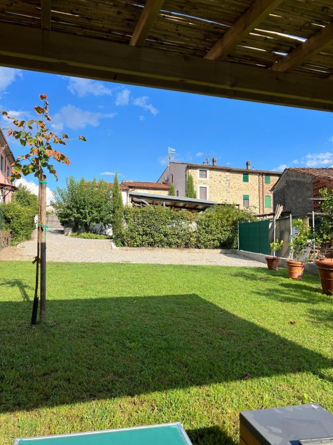La Mirolla Apartment Capannori Bagian luar foto